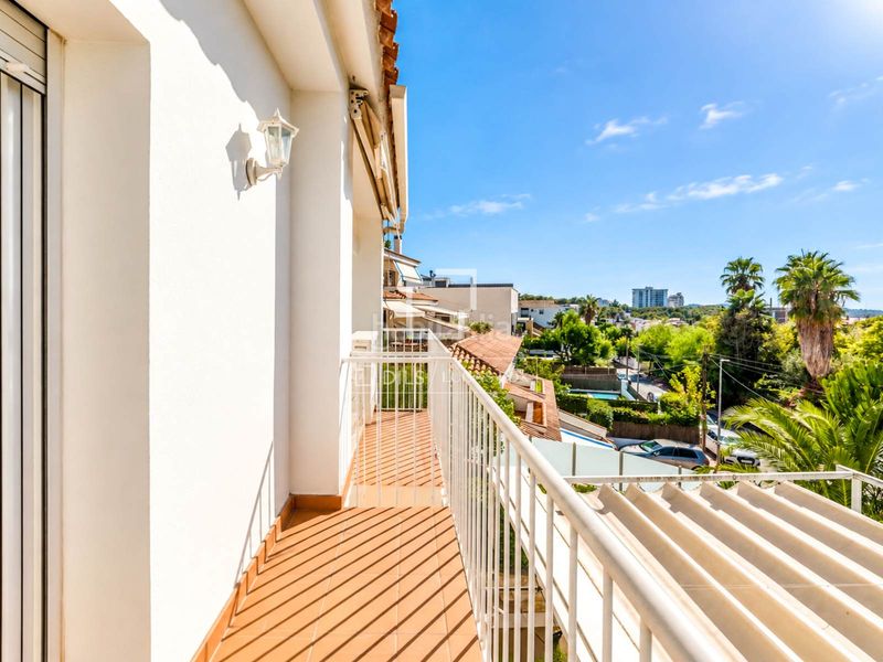 Foto 0ef13566-3402-4768-8a34-86ca7cfa2057. Chalet casa de 4 dormitorios en venta en vallpineda, sitges en Sant Pere de Ribes