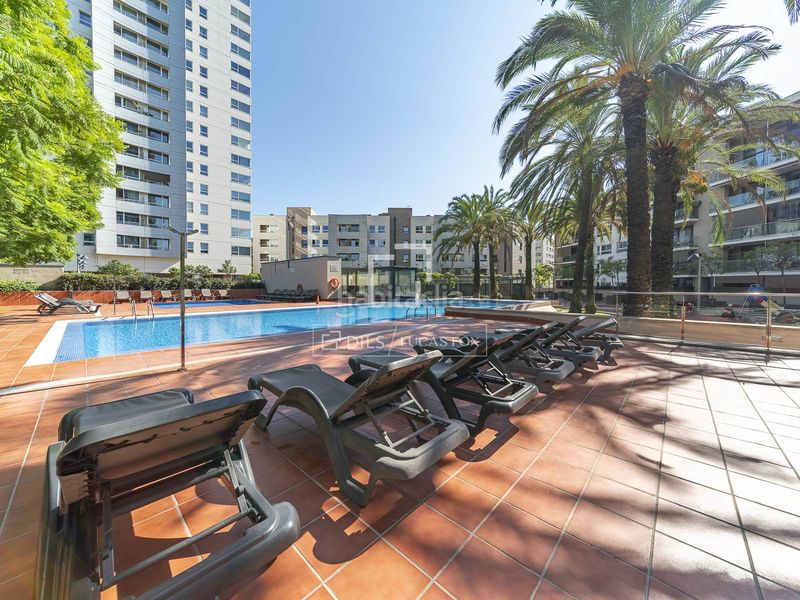 Foto 5a96e738-ffc9-4384-a1fb-c7e71e3643d9. Pis amb calefacció aparcament piscina a Diagonal Mar i el Front Marítim del Poblenou Barcelona