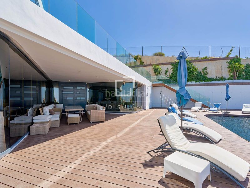 Foto 97a6d250-45ba-43a9-a308-e21069c7325b. Chalet casa villa excelentes de 7 dormitorios en venta en granada, granada en Zubia (La)