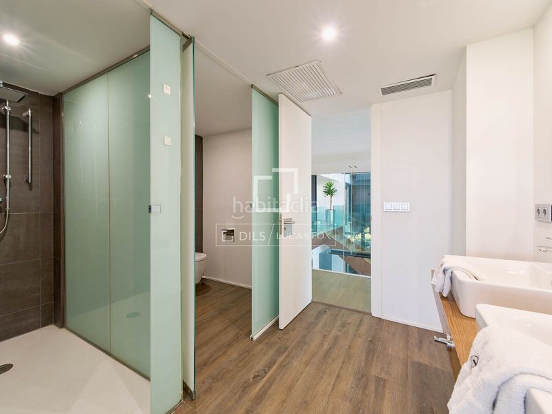 Foto d05d805a-e931-4331-bee4-8d49145f3b9e. Chalet casa villa excelentes de 7 dormitorios en venta en granada, granada en Zubia (La)
