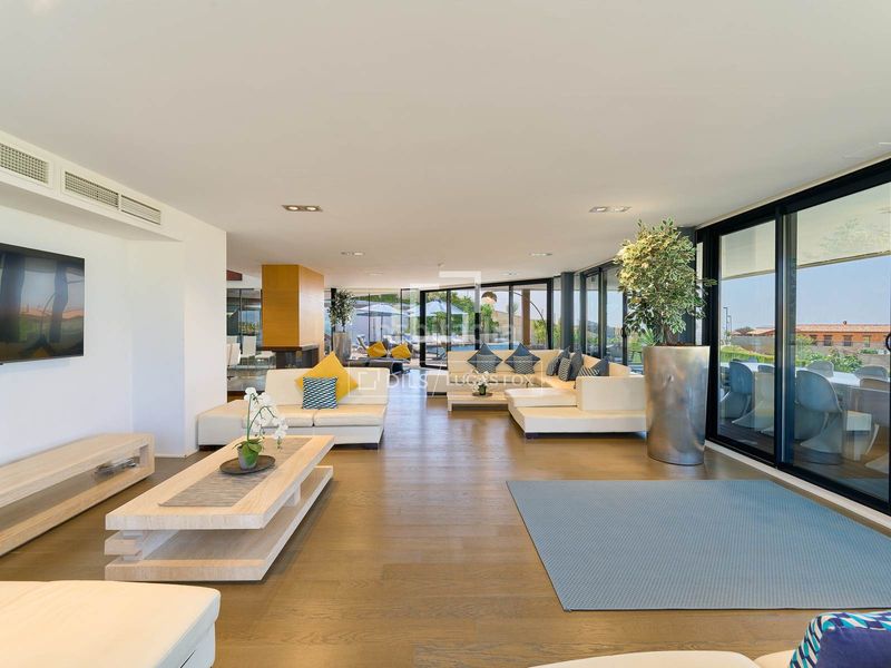 Foto f7feaaad-8f88-4740-8e7d-4bf98f033473. Chalet casa villa excelentes de 7 dormitorios en venta en granada, granada en Zubia (La)