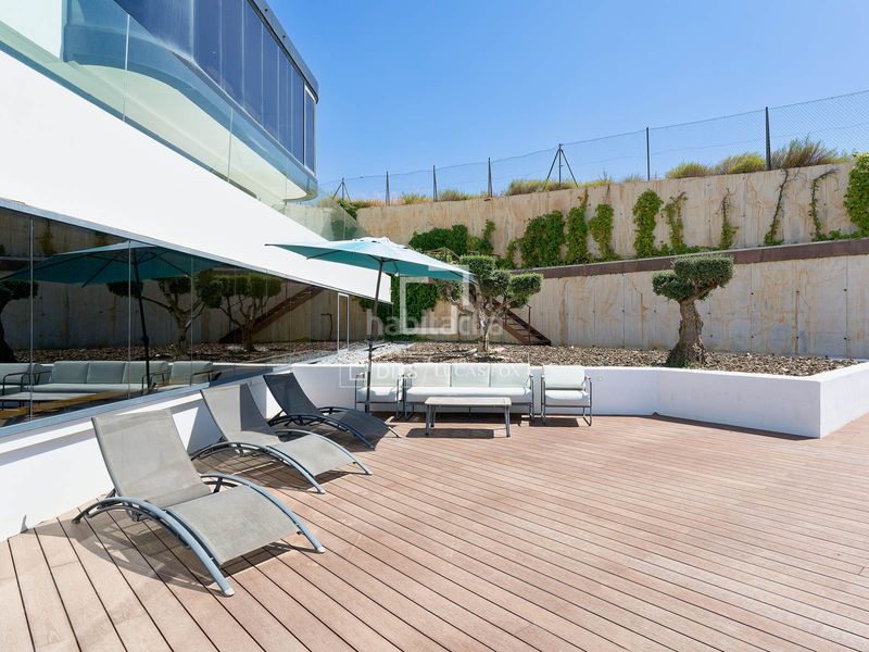 Foto fb580356-f688-4437-8e3a-680bc3f29a5e. Chalet casa villa excelentes de 7 dormitorios en venta en granada, granada en Zubia (La)