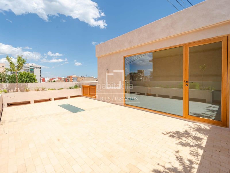 Foto 1ba6d1f7-b32a-4a5e-95d9-e9b8e8756ba9. Chalet mit heizung parking pool in El Cabanyal-El Canyamelar Valencia