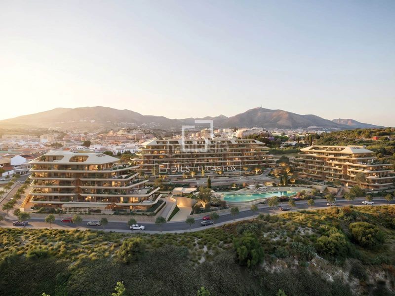 Foto eb8990ae-d8df-4cc1-8201-45c4facf993f. Pis amb aparcament piscina a Los Pacos Fuengirola