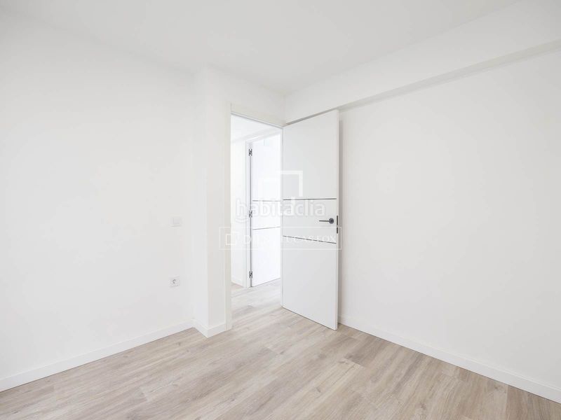 Foto 307d7646-dcfc-47a4-92d9-cafa82186827. Alquiler piso  en excelentes condiciones de 4 dormitorios con terraza de 7 m en alquiler en palacio de congresos, en Valencia