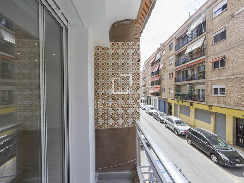 Foto a2866407-5e5d-42ed-aac1-c44de4e55058. Alquiler piso  en excelentes condiciones de 4 dormitorios con terraza de 7 m en alquiler en palacio de congresos, en Valencia