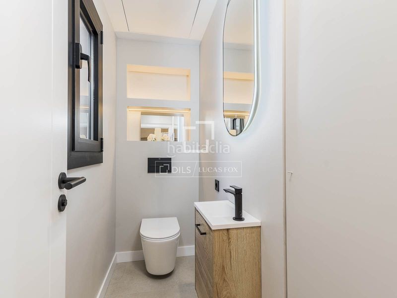 Foto b07228f6-6e66-4e7d-9146-1420647b7c76. Pis amb calefacció piscina a Sants Barcelona