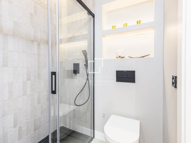 Foto bd6c7699-9186-4f87-b25f-a5e0981d877e. Pis amb calefacció piscina a Sants Barcelona