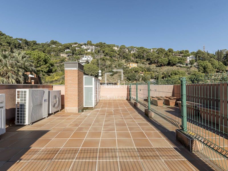 Foto 012a5785-6883-4934-bdc6-940b9c992f42. Pis amb calefacció aparcament a Vallcarca - Penitents Barcelona