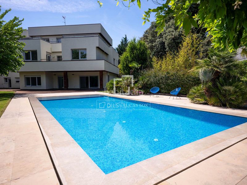 Foto 30a97730-c7c6-45d2-b2dc-7adc5d93d072. Miete chalet mit heizung parking pool in La Florida - El Plantío Madrid