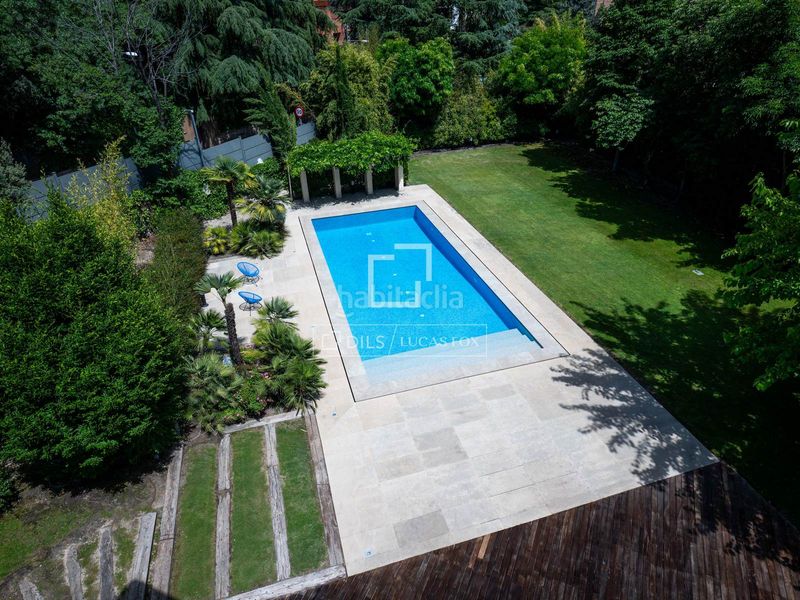 Foto 4d048229-bcd7-4057-aec1-7e2fcfa4fd80. Miete chalet mit heizung parking pool in La Florida - El Plantío Madrid