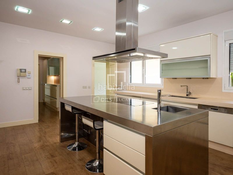 Foto e4e5eb66-63f0-42d9-b748-cd2c955ac48b. Miete chalet mit heizung parking pool in La Florida - El Plantío Madrid