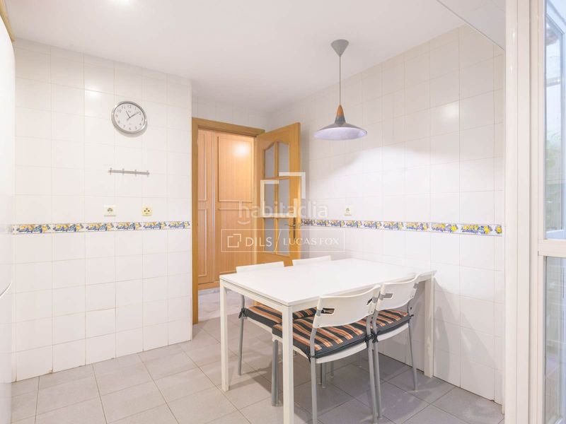 Foto 8d4ff163-363c-4a4a-8e54-f41259d2285b. Piso apartamento de 3 dormitorios en venta en la malagueta, , a pasos de la playa y con vistas a la ciudad y al mar en Málaga