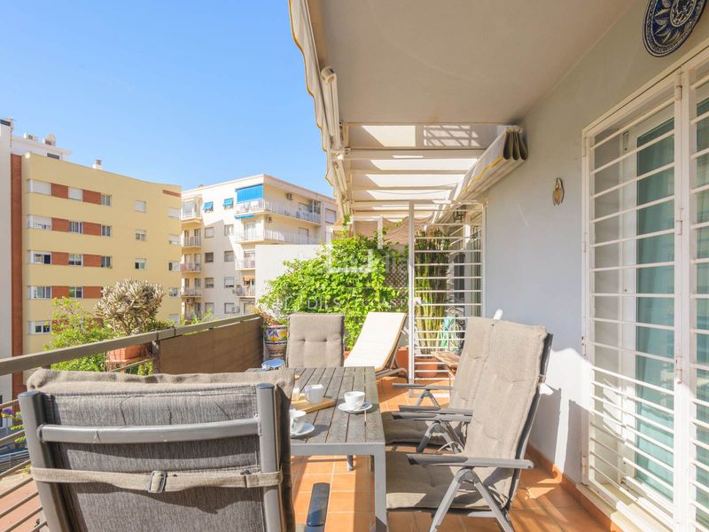 Foto f69caf06-b4ce-4ea5-9996-21e4b4084ad5. Piso apartamento de 3 dormitorios en venta en la malagueta, , a pasos de la playa y con vistas a la ciudad y al mar en Málaga
