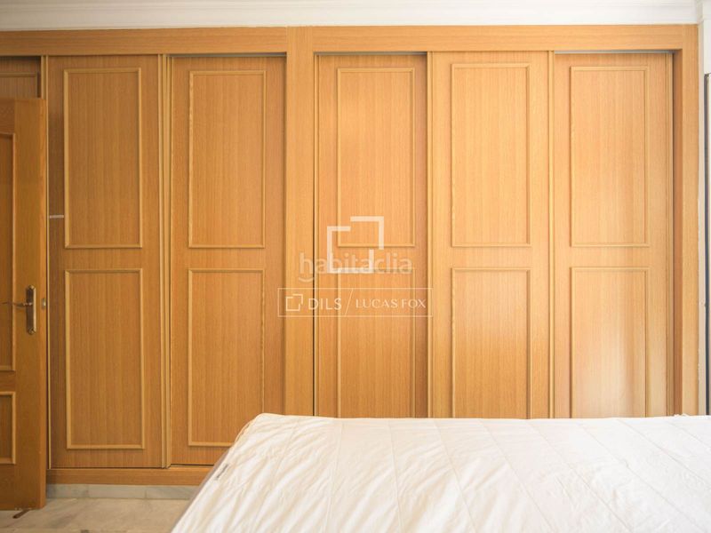 Foto f94044a3-bf19-432a-8cb3-ce1604b9df2a. Piso apartamento de 3 dormitorios en venta en la malagueta, , a pasos de la playa y con vistas a la ciudad y al mar en Málaga