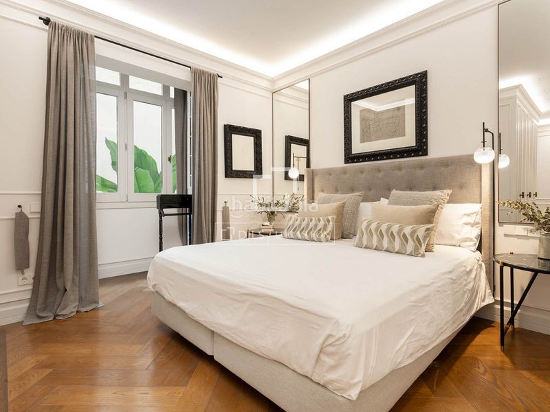 Foto 255671cf-bce8-452a-afed-6233a7912af4. Piso elegancia atemporal en una finca de época en venta en sant gervasi galvany en Barcelona