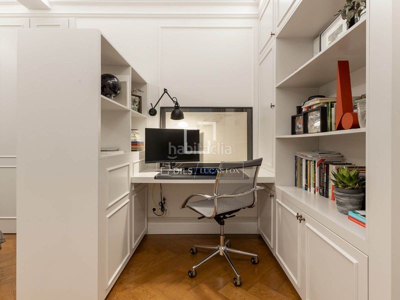 Foto 25f981da-94c9-4d07-a6f8-ed8c5cdb17db. Piso elegancia atemporal en una finca de época en venta en sant gervasi galvany en Barcelona