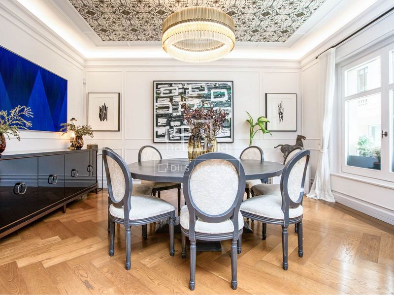Foto 5d557186-98c2-48fa-add8-9b2a8ef1af3b. Piso elegancia atemporal en una finca de época en venta en sant gervasi galvany en Barcelona