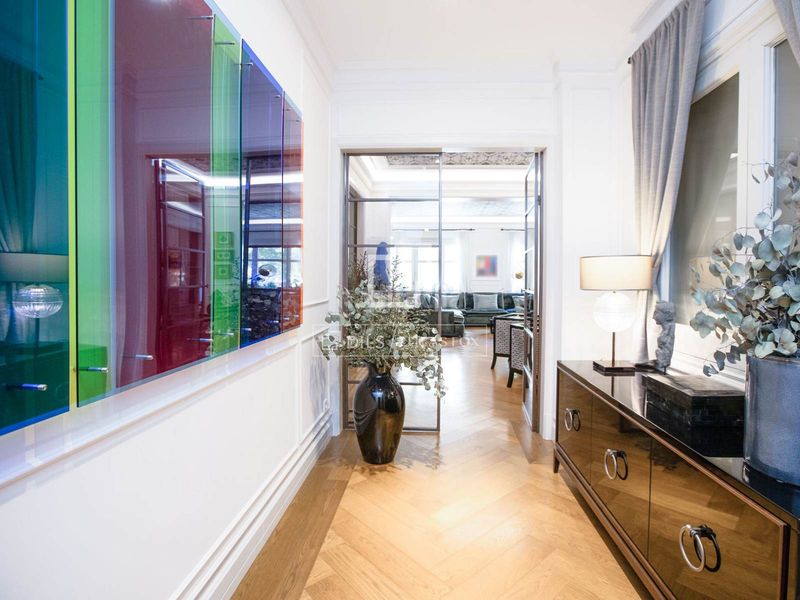 Foto c8f7fff1-86e6-4c4e-8d99-97d5a1c09221. Piso elegancia atemporal en una finca de época en venta en sant gervasi galvany en Barcelona