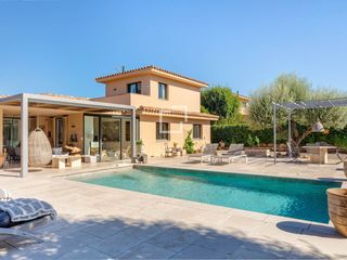Xalet a Els Masos de Pals. Elegante villa de 3 dormitorios con piscina privada, a pocos min