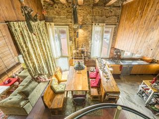Loft in Raval. Exclusivo loft dúplex de 368 m con estudio de artista y terraza