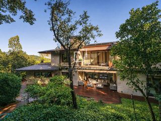 Chalet à Vallvidrera - Tibidabo - Les Planes. Espectacular villa de siete dormitorios con 14000m de terreno y