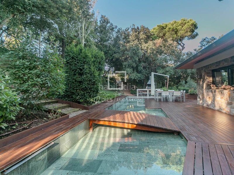 Foto 57bedb35-441b-4e6c-9cd8-9a28978d3713. Xalet amb calefacció aparcament piscina a Vallvidrera - Tibidabo - Les Planes Barcelona