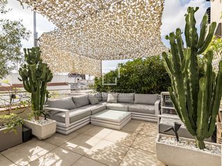 Àtic a Gòtic. Ático excelentes de 2 dormitorios con 40m terraza en venta en gó