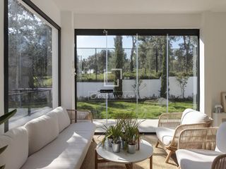 Affitto Chalet in El Soto de la Moraleja. Exclusiva casa amueblada de 5 dormitorios en alquiler en la mora