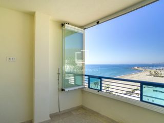 Pis a Playa Bajadilla - Puertos. Piso excelentes de 3 dormitorios con 14m terraza en venta en mar