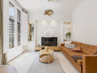 Pis a Fort Pienc. Piso excelentes de 2 dormitorios en venta en eixample derecho, b