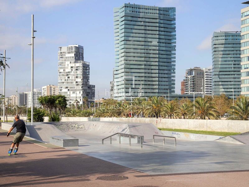 Foto ae1c032b-ca7b-4b4b-916c-968df1cb7e97. Àtic amb calefacció aparcament piscina a Diagonal Mar i el Front Marítim del Poblenou Barcelona