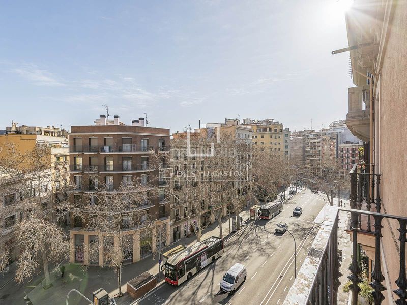 Foto d7268064-e236-433f-ad28-de34692fdd30. Pis amb calefacció a Raval Barcelona
