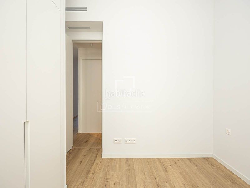 Foto ea74a520-fd18-41e7-81e1-bcb3462d00ae. Pis amb calefacció aparcament a Sagrada Família Barcelona
