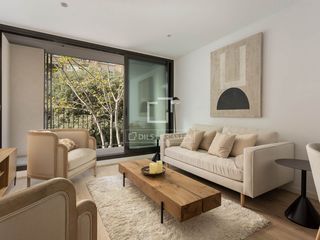 Pis a Sagrada Família. Excelente piso de obra nueva de 3 dormitorios con terraza en ven
