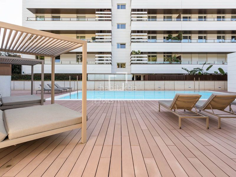 Foto afc3348a-da37-46b1-b973-25bed65aa10f. Pis amb calefacció aparcament piscina a Sarrià Barcelona