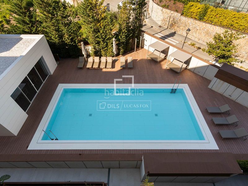 Foto d27346df-9047-44e3-91fd-d56e009f6bb8. Pis amb calefacció aparcament piscina a Sarrià Barcelona