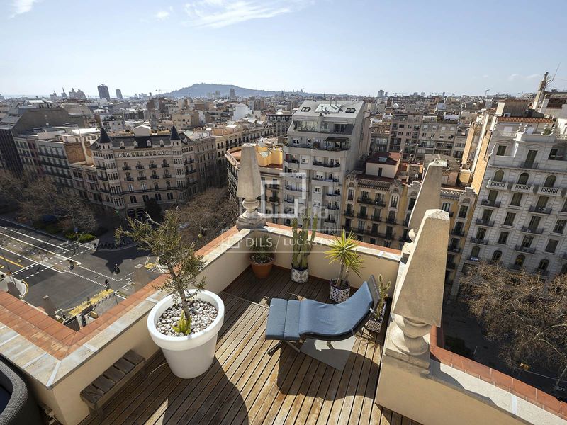 Foto 3b4abf97-4cf7-4dd5-8ae5-75c100cc9dc6. Àtic amb calefacció piscina a Dreta de l´Eixample Barcelona