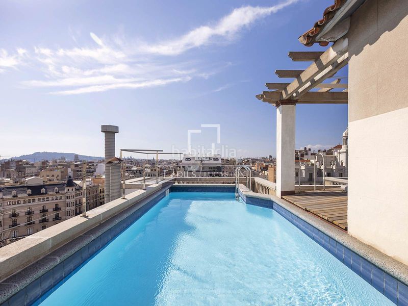 Foto 729c0ea0-5e31-492d-a7ff-8fb2f618c04f. Àtic amb calefacció piscina a Dreta de l´Eixample Barcelona