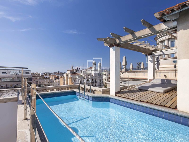 Foto 929cbc52-19de-4760-81fc-70dc864238a2. Àtic amb calefacció piscina a Dreta de l´Eixample Barcelona