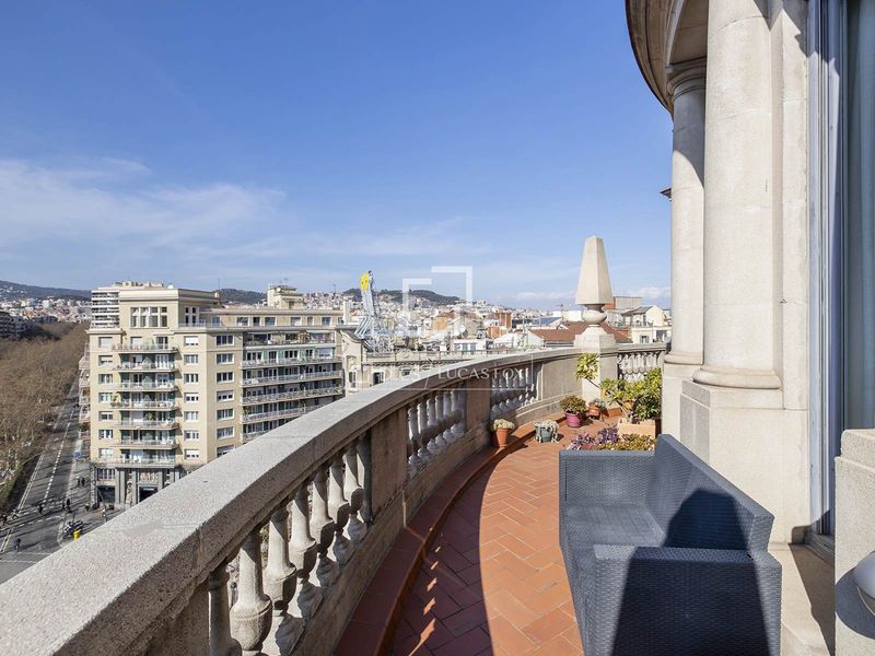 Foto b23a77a0-a6cd-4108-9615-dec944e8f285. Àtic amb calefacció piscina a Dreta de l´Eixample Barcelona