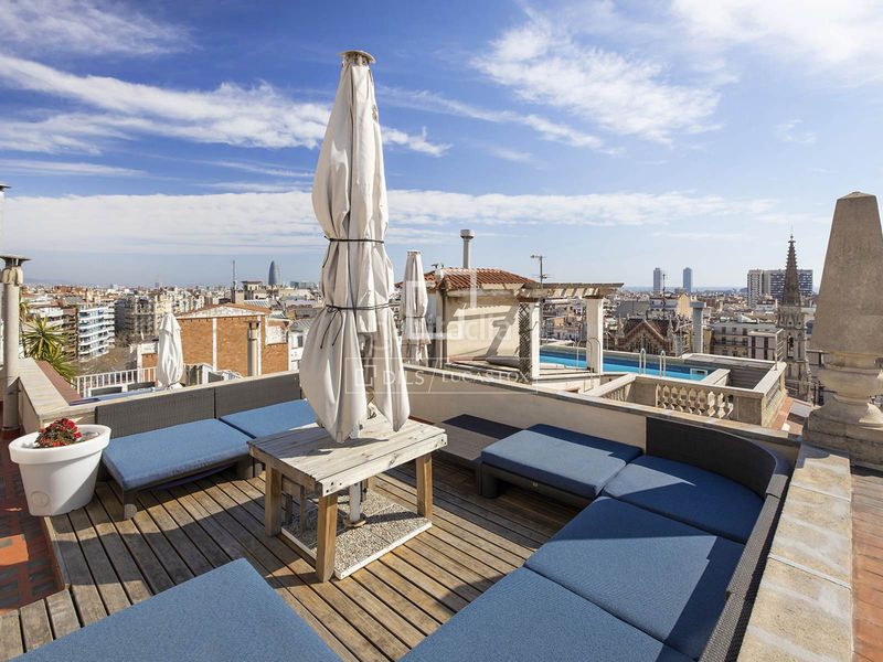 Foto b50eec03-5123-4d0d-8750-aeb487a7cf7b. Àtic amb calefacció piscina a Dreta de l´Eixample Barcelona