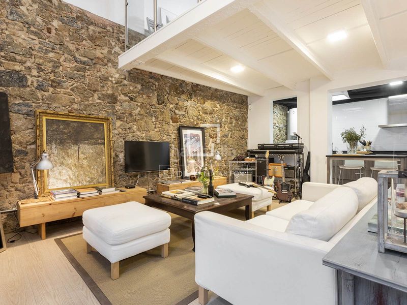Foto ce0b1686-67e0-4c02-b8c8-2c272387fb62. Loft amb calefacció a Vila de Gràcia Barcelona
