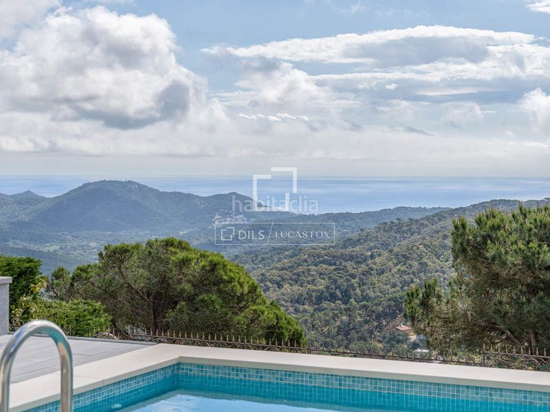Foto 103f1ab4-5933-4013-88ae-60511736db50. Xalet amb calefacció aparcament piscina a Serra Brava Lloret de Mar