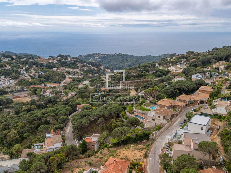 Foto 42bda0f0-b50a-4fed-8cfb-70c13a58b3fa. Xalet amb calefacció aparcament piscina a Serra Brava Lloret de Mar