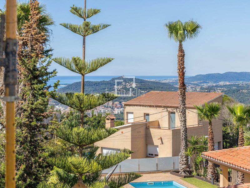 Foto fa7fd1ee-27c9-4976-bceb-99bf6f0b5875. Finca rústica a Roca Grossa Lloret de Mar