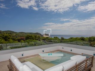 Appartement à La Fosca - Cala Margarida. Fantástico ático con vistas al mar en venta en cala salguer, pal