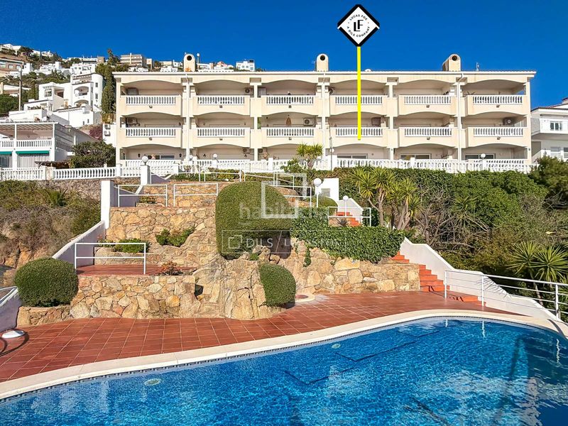Foto d2dd5db2-f4d9-476c-bfa7-dbdfd6da06fd. Pis amb aparcament piscina a Puig Rom-Canyelles-Almadrava Roses