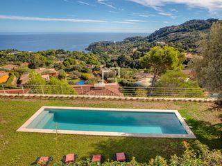 Chalet in Fornells-Aiguablava. Espectacular villa en excelentes condiciones, con 5 dormitorios