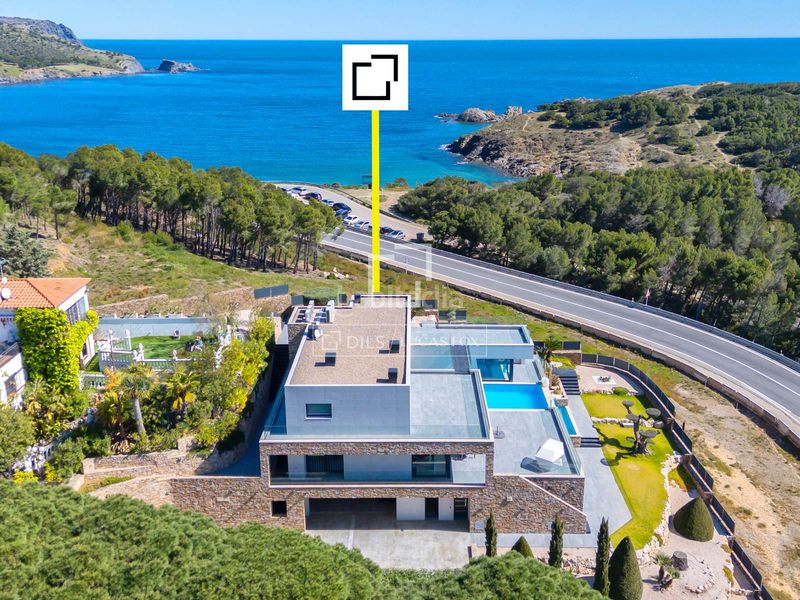 Foto 95b78db8-3995-4b81-868d-bf1a22511384. Xalet amb calefacció aparcament piscina a Grifeu - Cap Ras - Els Estanys - Sant Genís Llançà